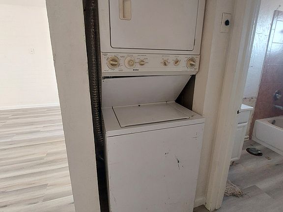 2nd image of 6609 N 54th Ave Unit 2