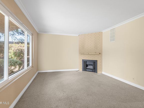 3rd image of 452 Serento Cir