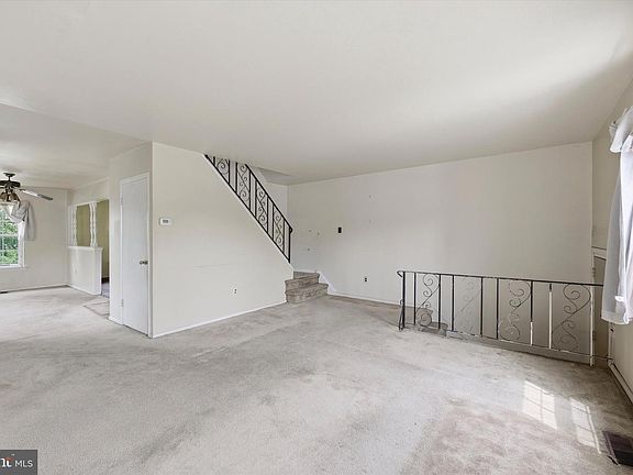 2nd image of 8135 Lindbergh Blvd