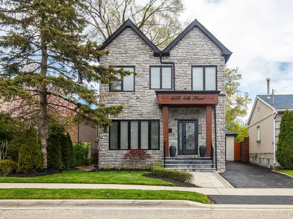 888 4th St, Mississauga, ON L5E 1J6