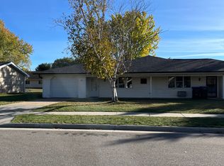 307 E Green Meadow Dr, Wautoma, WI 54982