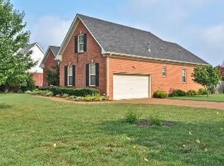 2302 Racquet Club Dr, Murfreesboro, TN 37128
