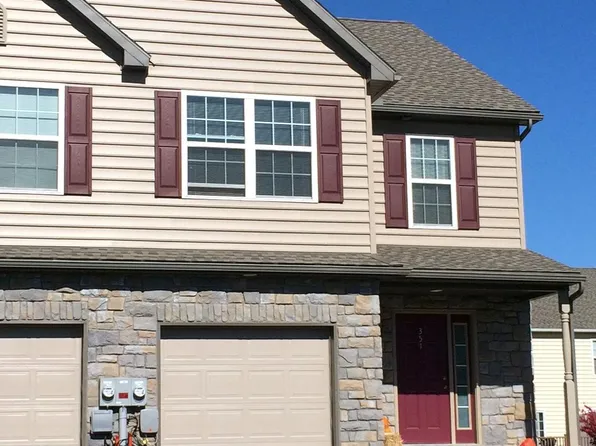 351 Mount Olive Ln, Ephrata, PA 17522