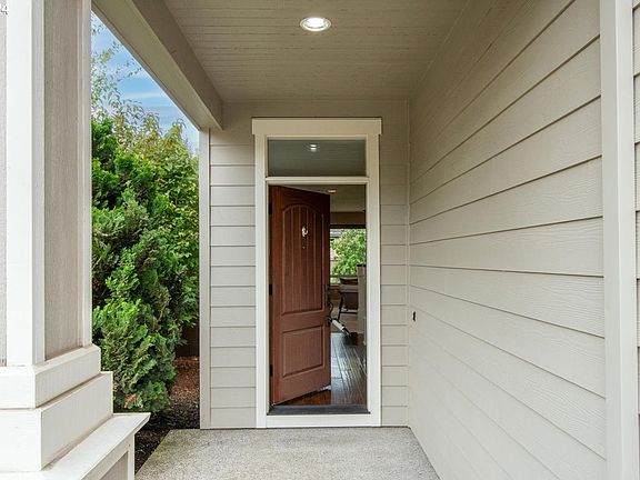 4th image of 10200 NE 132nd Ave