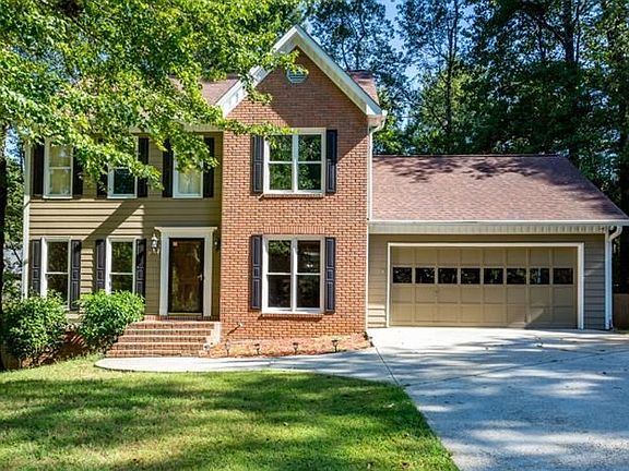 2nd image of 3316 Hillside Dr