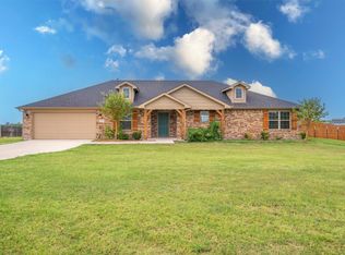 182 Live Oak Ln, Decatur, TX 76234