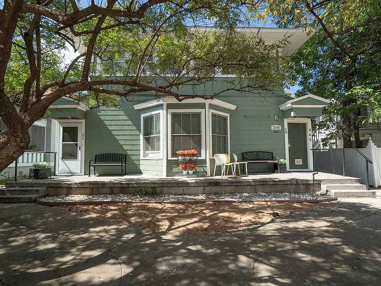 1506 Hurley — Photo 5