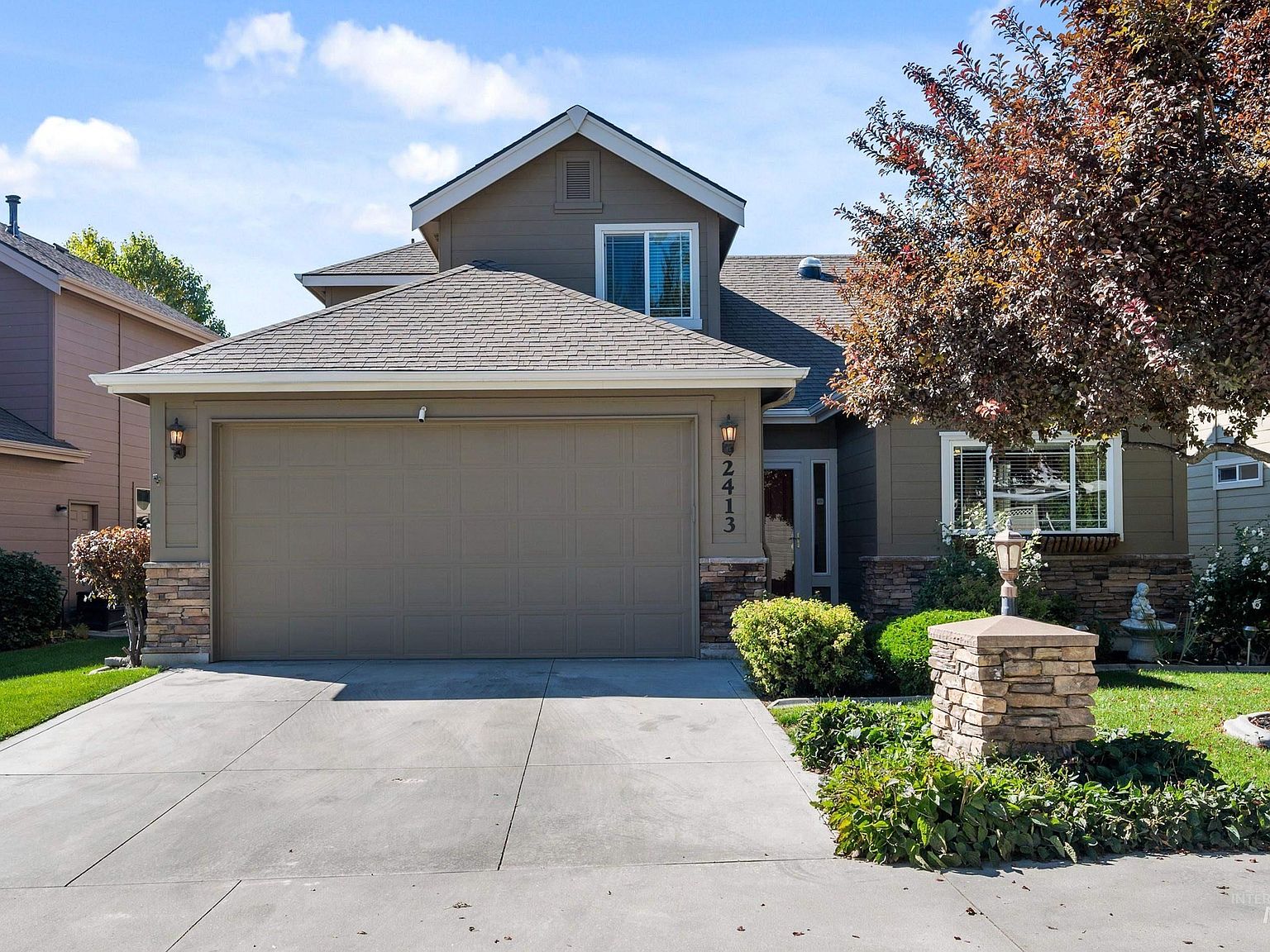 2413 N Crooked Creek Ln