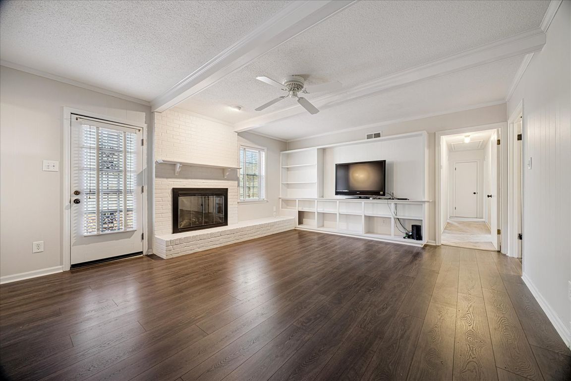 next background image