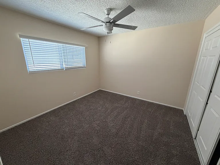 11600 Adenmoor Ave — Photo 9