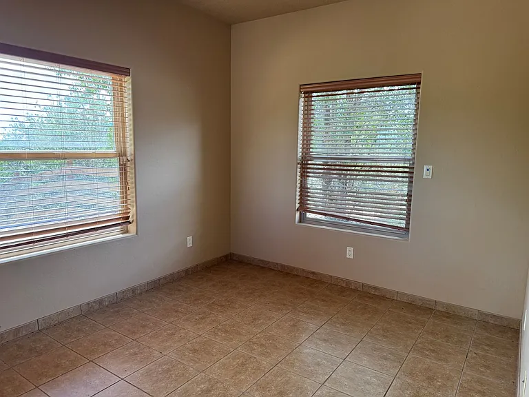 9 Jordan Ct — Photo 14