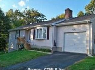 386 S Curtis St, Meriden, CT 06450
