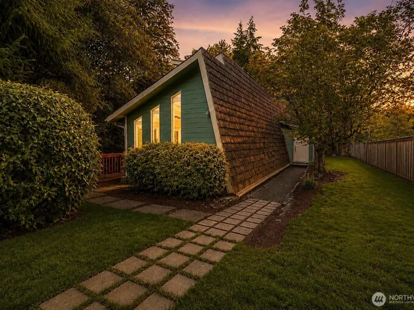 10723 324th Place SE, Issaquah, WA 98027
