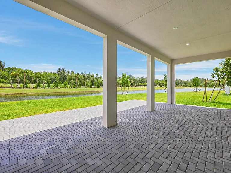 14261 Spruce Pine Dr — Photo 118
