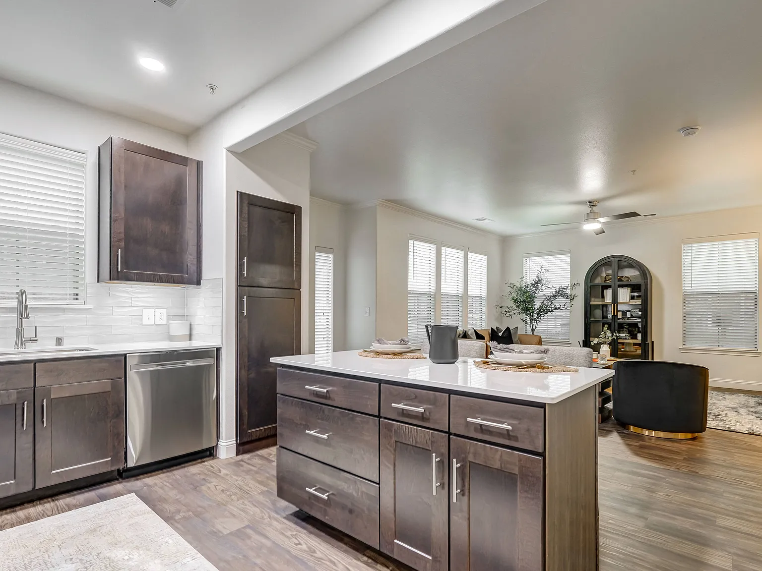 La Villita Lakeside and Landings — Photo 4
