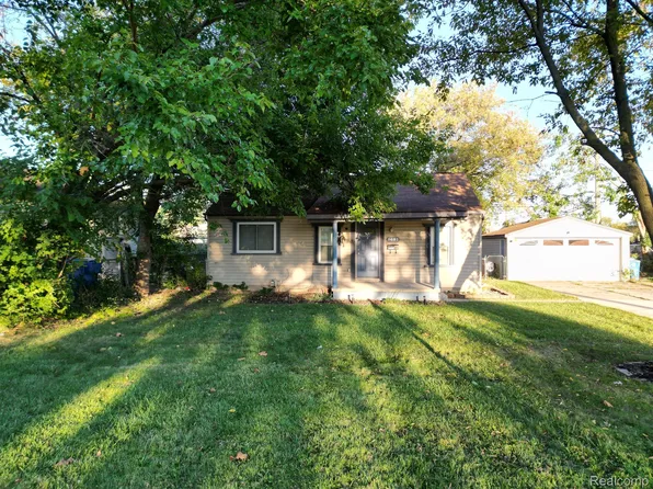5681 Monroe St, Dearborn Heights, MI 48125
