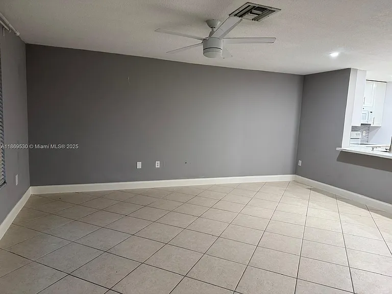 305 NW 109th Ave — Photo 4