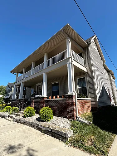 50 W Madison St #C Photo 1 50 W Madison St #C Photo 1