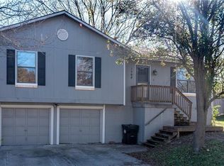 1508 Maple Ln, Pleasant Hill, MO 64080