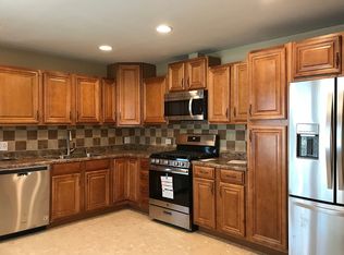 20693 N Clarice Ave, Prairie View, IL 60069