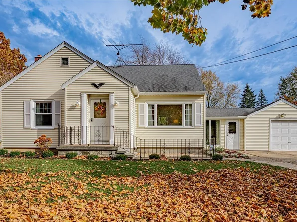 33 Kelly Ave, Middleport, NY 14105