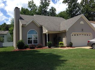 8 Andalusia Ct, Hampton, VA 23666