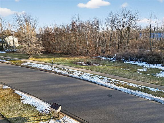 4th image of 551 Century Ln