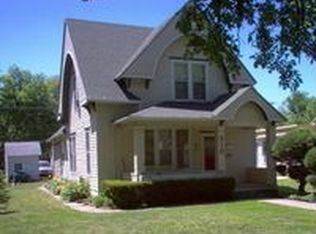 310 S Washington St, Lindsborg, KS 67456