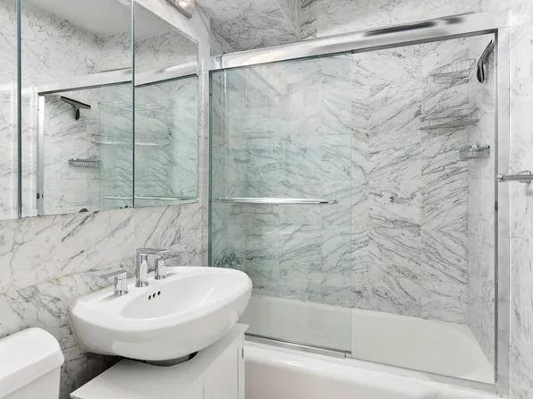 205 East 77th Street image 7 of 9