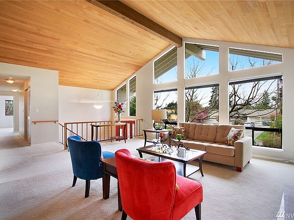 5th image of 3820 80th Ave SE