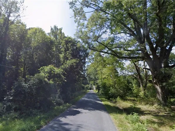2.7 Dunham Massie Ln, Gloucester, VA 23061