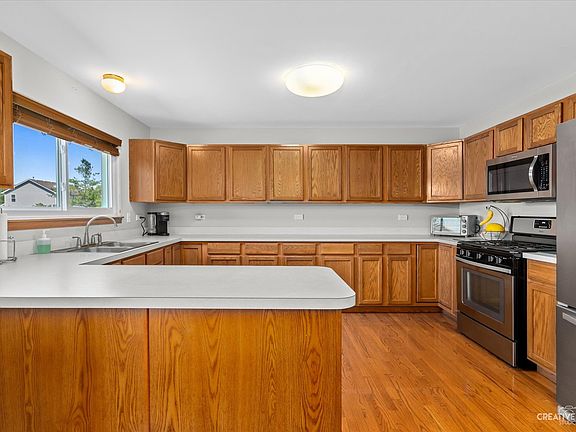 5th image of 4217 Thornwood Ln