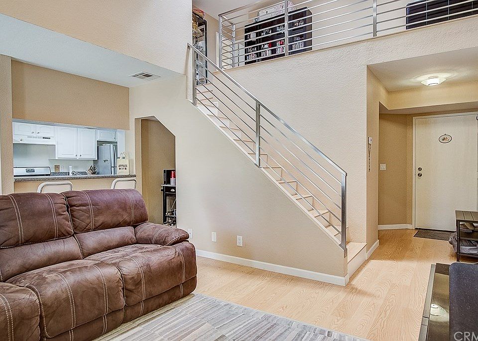 1st image of 312 Shade Ln