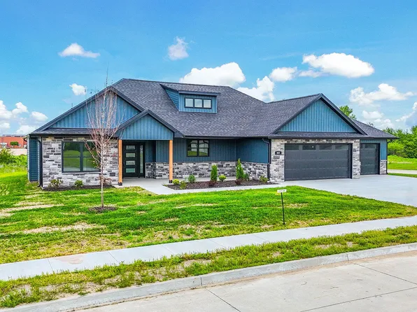 407 W Jaxon St, Sturgeon, MO 65284
