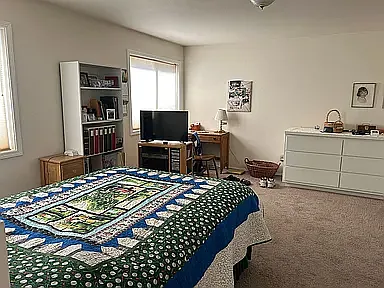 935 Elkhorn Dr — Photo 11
