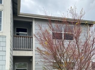 2035 SE Azalea Ave #C, Warrenton, OR 97146