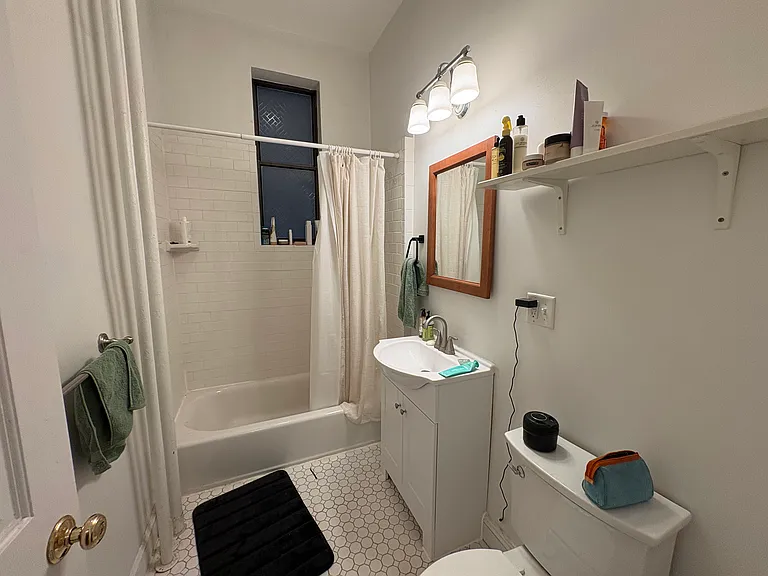 366 Commonwealth Ave #2D — Photo 12