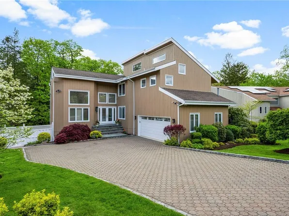 5 Deer Run, Rye Brook, NY 10573