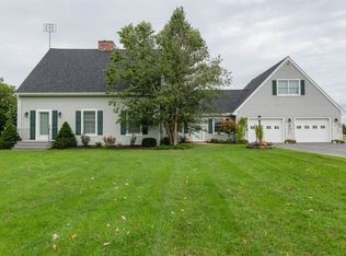 13893 Ridge Rd, Sackets Harbor, NY 13685