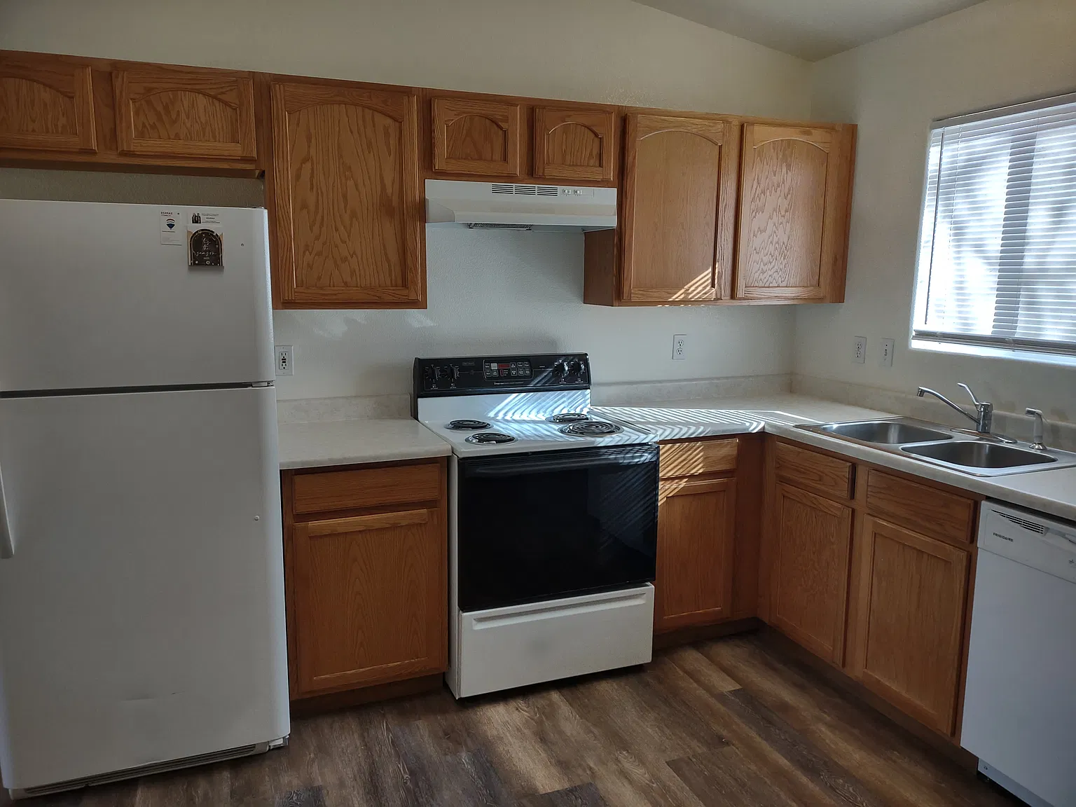 2 bed, 912 sqft, $1,225 — Photo 4