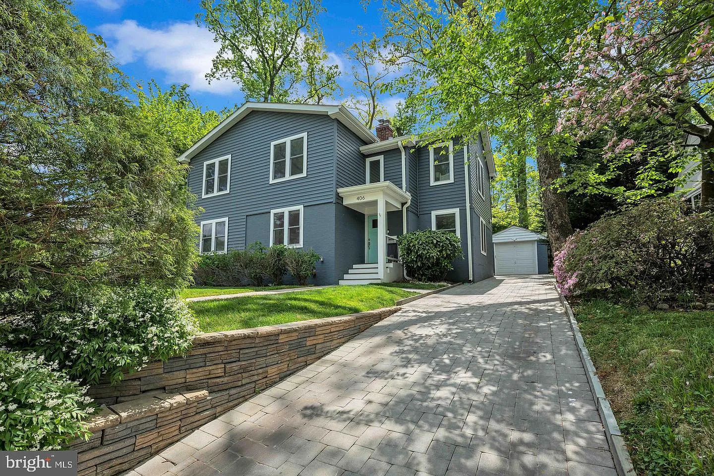5 bed, 2.5 bath, 2357 sqft, $6,500 — Photo 1