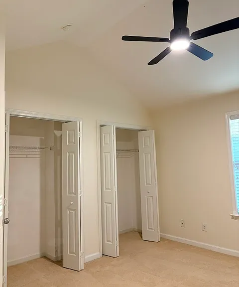 1007 Cashmere Dr — Photo 3