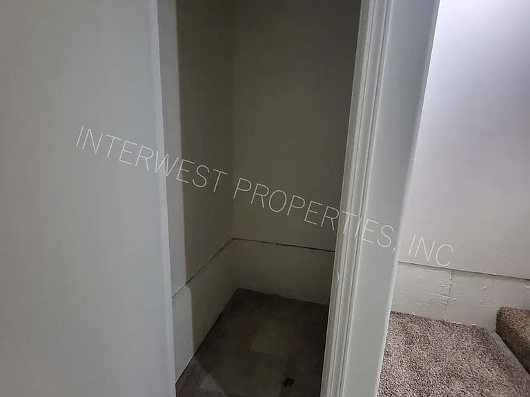 520 NE 128th Ave — Photo 18