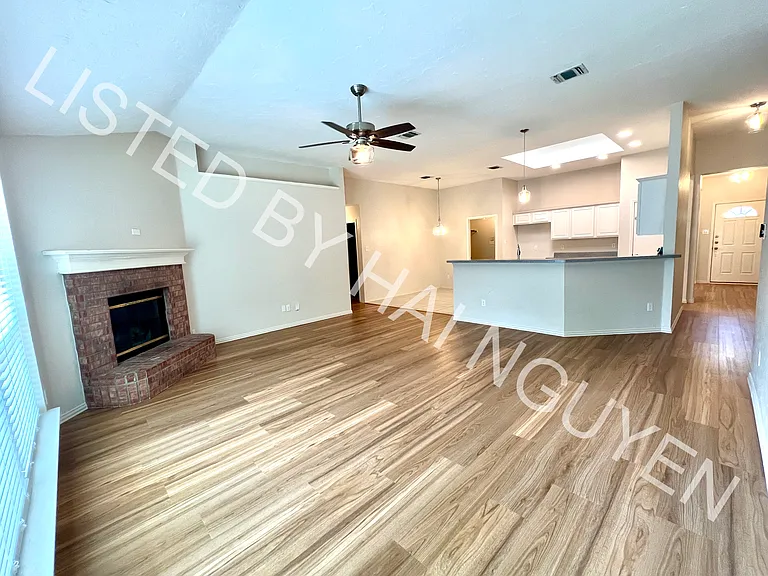 1602 Crestmeadow Ln — Photo 14