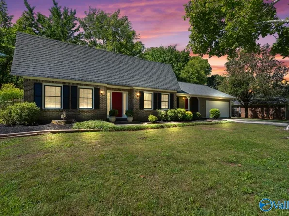 2906 Hunterwood Dr SE, Decatur, AL 35603