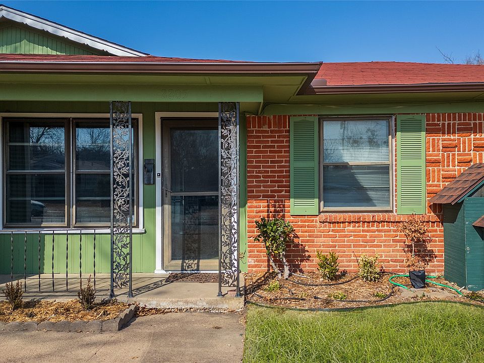 1st image of 2205 Anita Dr