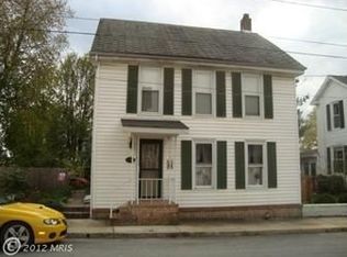126 N Broad St, Waynesboro, PA