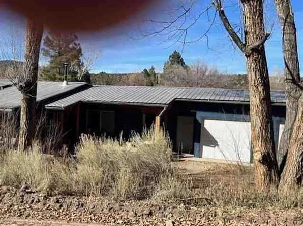 2353 Old Red River Rd, Questa, NM 87556