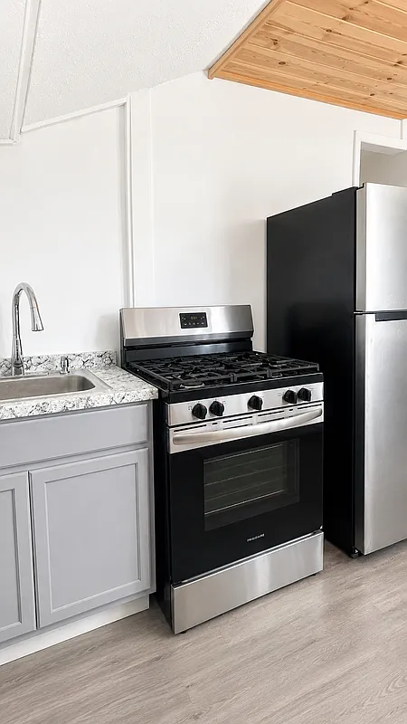 3 bed, 2.0 bath, $1,650 — Photo 1