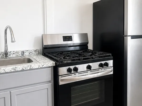 476 Hudson Ave APT 3, Albany, NY 12203
